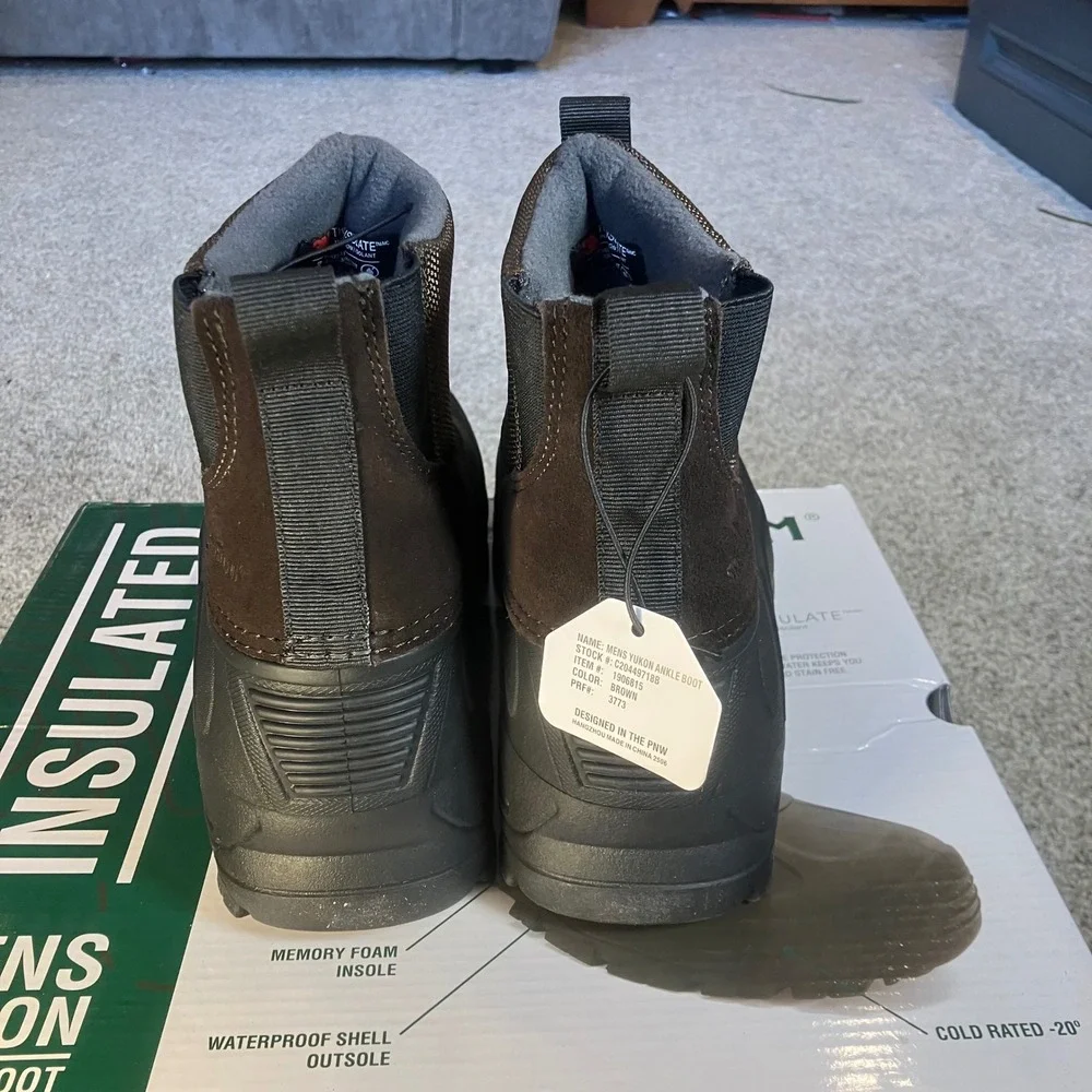 Staheekum Yukon Mens‎ 8 Winter Boots Brown Black Insulated Waterproof NEW IN BOX